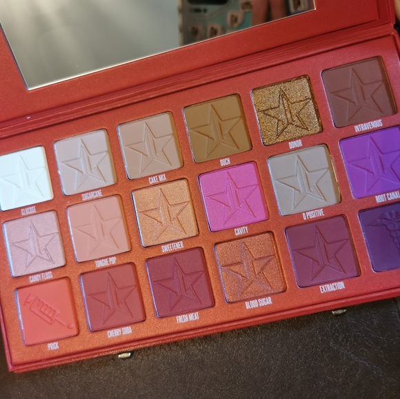 Jeffree Star Blood Sugar palette - Picture 2 of 2